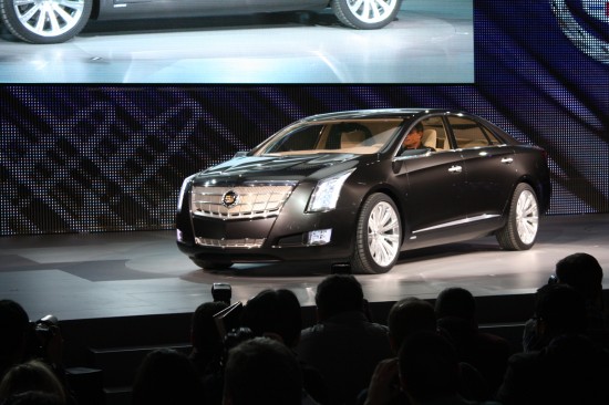 Cadillac XTS front 3_4